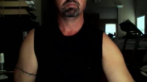 Snapshot of nvrenuff1979 chatting on 09/15/25, 11:32 nvrenuff1979 online show from 09/15/25, 11:32