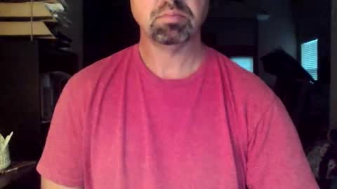 Snapshot of nvrenuff1979 chatting on 10/30/25, 11:44 nvrenuff1979 online show from 10/30/25, 11:44