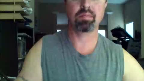 nvrenuff1979 online show from 02/08/26, 01:36