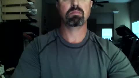 nvrenuff1979 online show from 04/15/26, 11:28