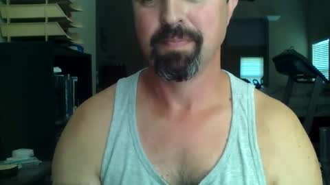 nvrenuff1979 online show from 06/18/26, 12:31