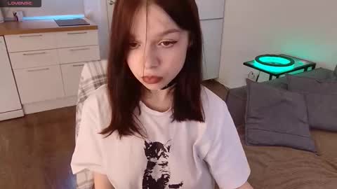 Snapshot of nya_babe chatting on 10/26/25, 04:24 nya_babe online show from 10/26/25, 04:24