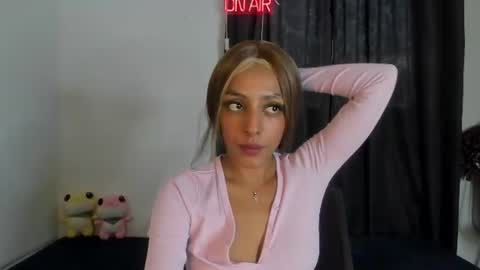Snapshot of nya_brown chatting on 07/18/26, 09:40 Nya online show from 07/18/26, 09:40