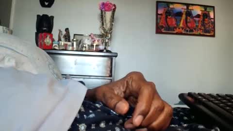 Snapshot of nyakuti chatting on 02/13/26, 11:23 KN online show from 02/13/26, 11:23