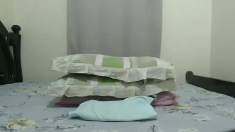 Snapshot of nyashkit chatting on 09/20/25, 04:02 nyashkit online show from 09/20/25, 04:02