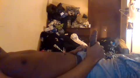 Snapshot of nycguy271 chatting on 11/23/25, 11:10 nycguy271 online show from 11/23/25, 11:10