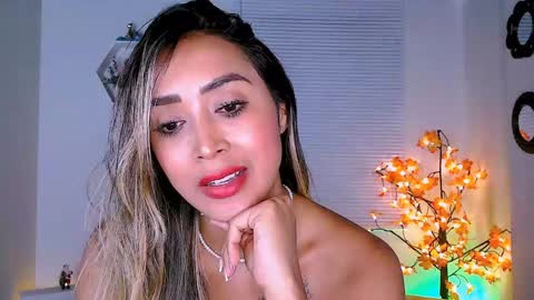 Nycole online show from 12/21/24, 05:14