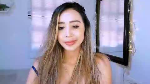 Nycole online show from 09/09/25, 04:06