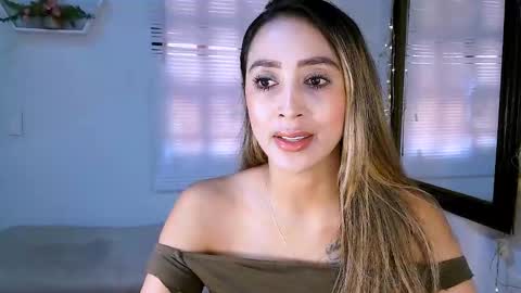 Nycole online show from 09/10/25, 03:34