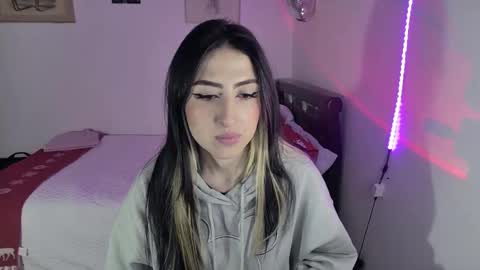 Snapshot of nymph_frida chatting on 12/03/24, 03:30 Frida online show from 12/03/24, 03:30