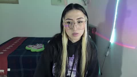 Snapshot of nymph_frida chatting on 12/26/24, 08:07 Frida online show from 12/26/24, 08:07