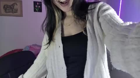 Snapshot of nymph_frida chatting on 12/31/24, 08:26 Frida online show from 12/31/24, 08:26