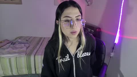 Snapshot of nymph_frida chatting on 02/24/25, 09:53 Frida online show from 02/24/25, 09:53