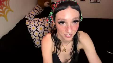 Nymphaea online show from 12/31/24, 02:08