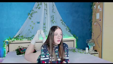 Kat online show from 12/17/24, 07:37