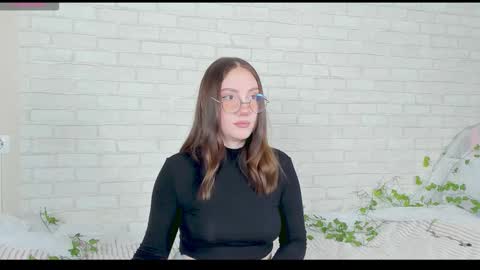 Kat online show from 11/09/25, 05:11