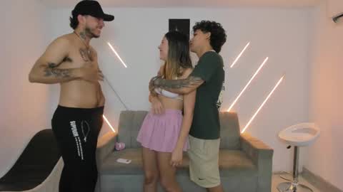 nympho_nathy_sophi online show from 02/10/26, 01:15