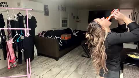 Snapshot of nymphomaticbaby chatting on 11/20/25, 04:56 nymphomaticbaby online show from 11/20/25, 04:56