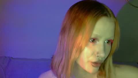 nyra_thira online show from 10/17/25, 11:51