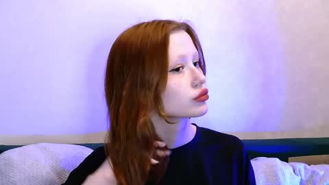 nyra_thira online show from 04/25/26, 12:08