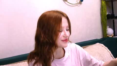 Snapshot of nyra_thira chatting on 07/16/26, 01:33 nyra_thira online show from 07/16/26, 01:33