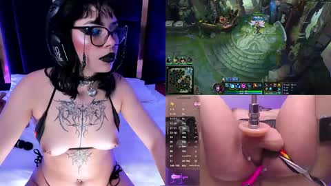 Snapshot of nyveth chatting on 05/08/26, 02:22 Nyvet online show from 05/08/26, 02:22