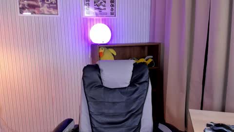 Snapshot of nyx_dolll chatting on 11/29/25, 04:37 Nyx Doll online show from 11/29/25, 04:37