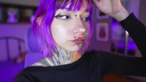 Snapshot of nyx_dolll chatting on 11/30/25, 06:39 Nyx Doll online show from 11/30/25, 06:39