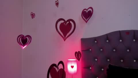   online show from 02/12/25, 08:49