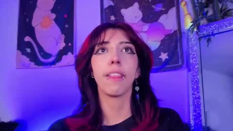   online show from 11/07/25, 02:17