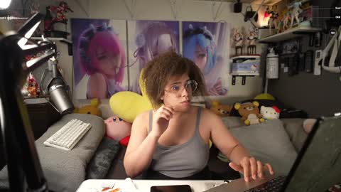 Snapshot of nyxraven chatting on 12/31/24, 10:56 NyxRaven online show from 12/31/24, 10:56