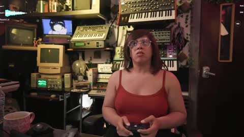 Snapshot of nyxraven chatting on 02/11/25, 12:28 NyxRaven online show from 02/11/25, 12:28