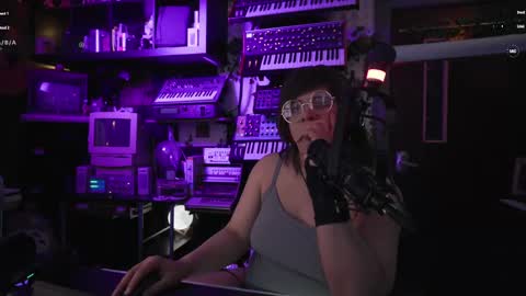 Snapshot of nyxraven chatting on 03/01/25, 11:39 NyxRaven online show from 03/01/25, 11:39