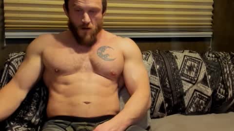 Snapshot of nzmone chatting on 12/14/25, 02:39 FitDogg online show from 12/14/25, 02:39