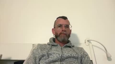 Snapshot of o_johnny_deep_o chatting on 11/23/25, 11:43 Jonathan Deep online show from 11/23/25, 11:43