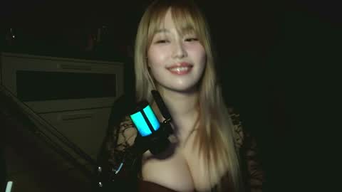 Snapshot of obeycarrienoona chatting on 04/26/26, 01:58 Goddess Carrie online show from 04/26/26, 01:58