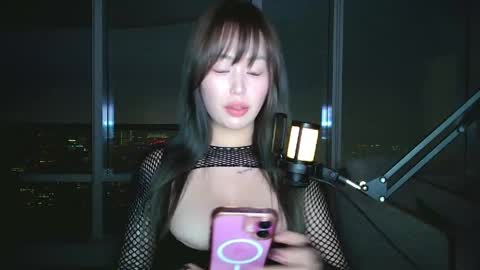 Snapshot of obeycarrienoona chatting on 05/25/26, 01:22 Goddess Carrie online show from 05/25/26, 01:22