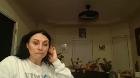 SimplyUs online show from 10/26/25, 07:03