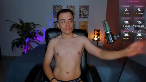 Snapshot of obzidyan chatting on 11/30/25, 10:47 Obzidyan online show from 11/30/25, 10:47