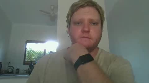 Snapshot of occios chatting on 04/02/26, 05:38 Robert online show from 04/02/26, 05:38