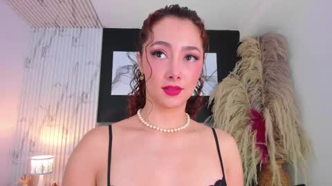 Snapshot of ocean_becker chatting on 02/18/25, 12:17 Irina online show from 02/18/25, 12:17