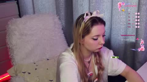 Snapshot of oceaneyesbb chatting on 03/10/25, 08:37 Ellen- online show from 03/10/25, 08:37