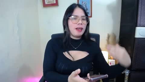 Snapshot of octaviayuki chatting on 10/05/25, 11:08 Kyla online show from 10/05/25, 11:08