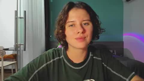 Snapshot of octopussy69x chatting on 12/12/24, 02:22 Evie online show from 12/12/24, 02:22