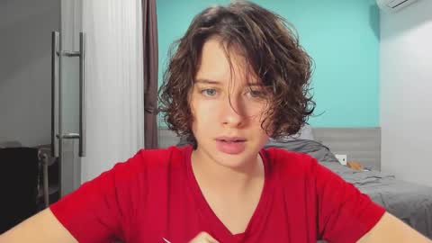 Snapshot of octopussy69x chatting on 12/16/24, 11:44 Evie online show from 12/16/24, 11:44