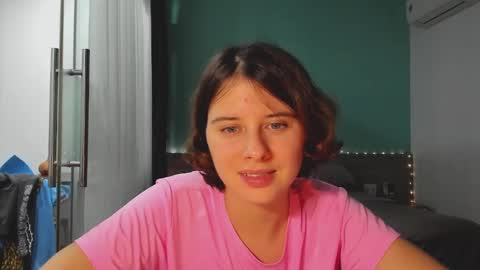 Snapshot of octopussy69x chatting on 12/25/24, 04:11 Evie online show from 12/25/24, 04:11