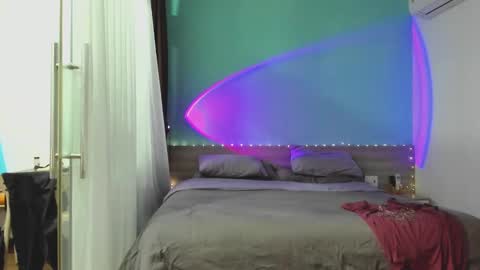 Snapshot of octopussy69x chatting on 01/21/25, 02:15 Evie online show from 01/21/25, 02:15