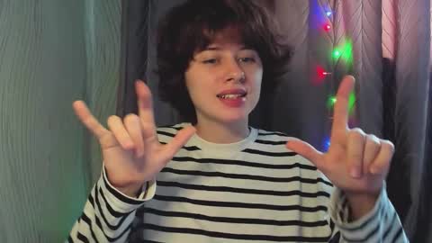 Snapshot of octopussy69x chatting on 09/27/25, 08:52 Evie online show from 09/27/25, 08:52