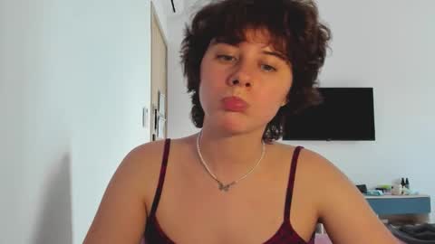 Snapshot of octopussy69x chatting on 11/27/25, 09:00 Evie online show from 11/27/25, 09:00