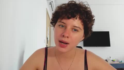 Snapshot of octopussy69x chatting on 02/05/26, 06:18 Evie online show from 02/05/26, 06:18